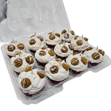 Load image into Gallery viewer, 12 Pack - Scented Cinnamon Roll Bun Candles