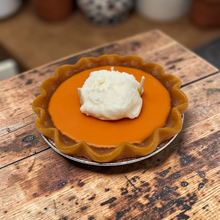 Load image into Gallery viewer, 5 Inch Scented Pumpkin Pie Candle
