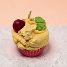 Load image into Gallery viewer, 4 Pack Scented Cupcake Candles - Fruit Medley
