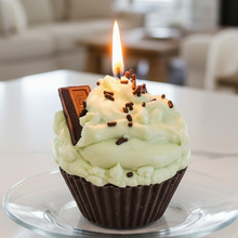 Load image into Gallery viewer, 4 Pack - Scented Chocolate Mint Cupcake Candles
