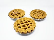 Load image into Gallery viewer, 5 Inch Scented Apple Pie Candle
